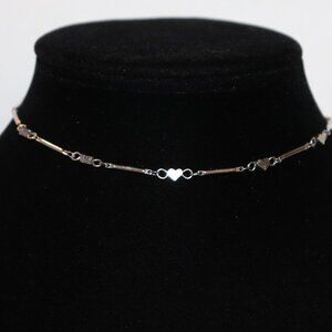 Beautiful silver heart choker necklace L.R. 12.5-15.5"